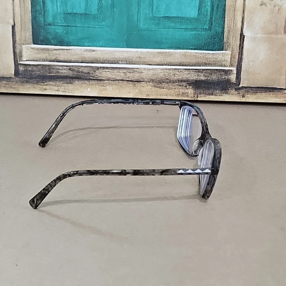 Ellen Tracy Monterrey Black Havana Cat Eye Plastic‎ Eyeglass Frame 52-15-135